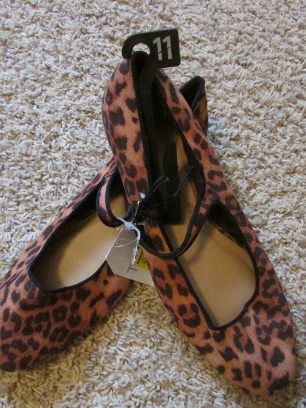 NWT Time and Tru 11 Leopard Print Mary Janes Flats With Strap Fabric